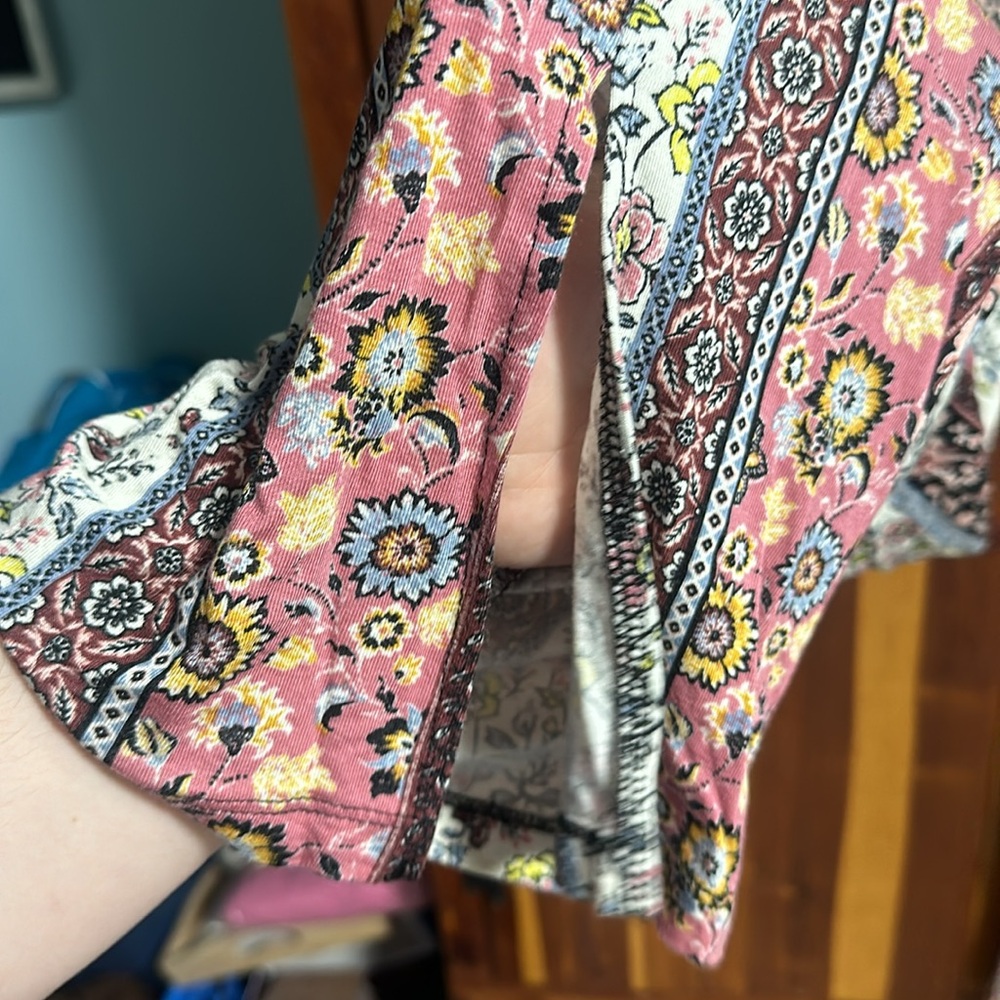 Maurices Multicolor Floral Patterned Pants - Picture 4 of 6